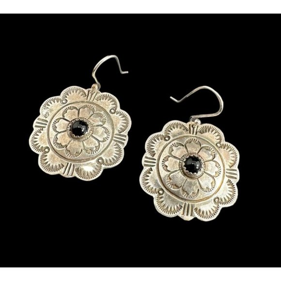 Navajo Etched Sterling Silver And Black Onyx Dangle Earrings Native American - Picture 3 of 7